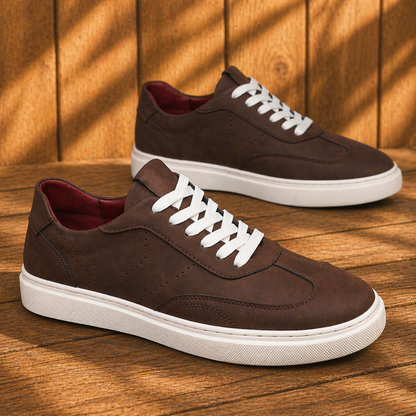 Light Casual Sneakers